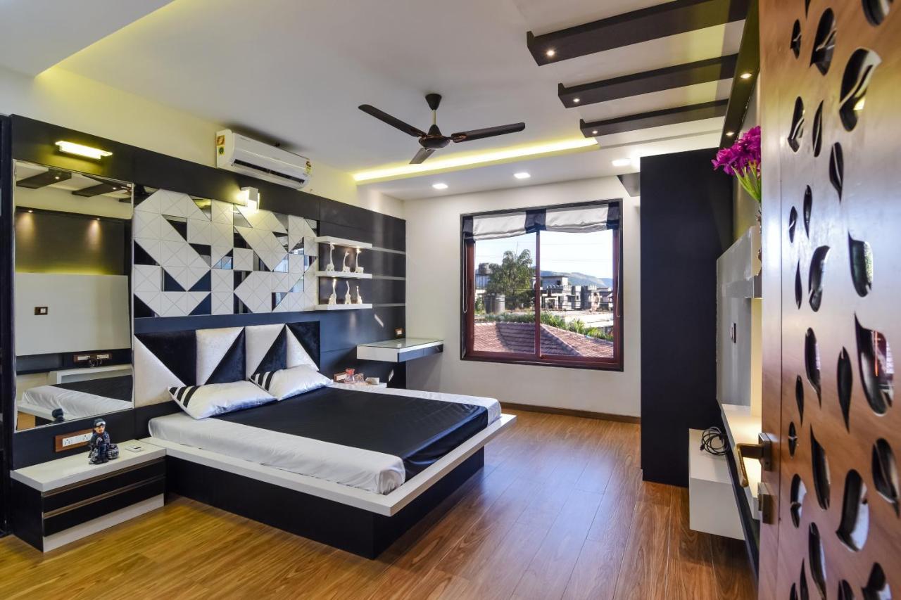Lifeline Villas - Luxurious Taraangan 4 Mountain View Villa With Biggest Pool And Huge Open Area Lonavla Exterior foto