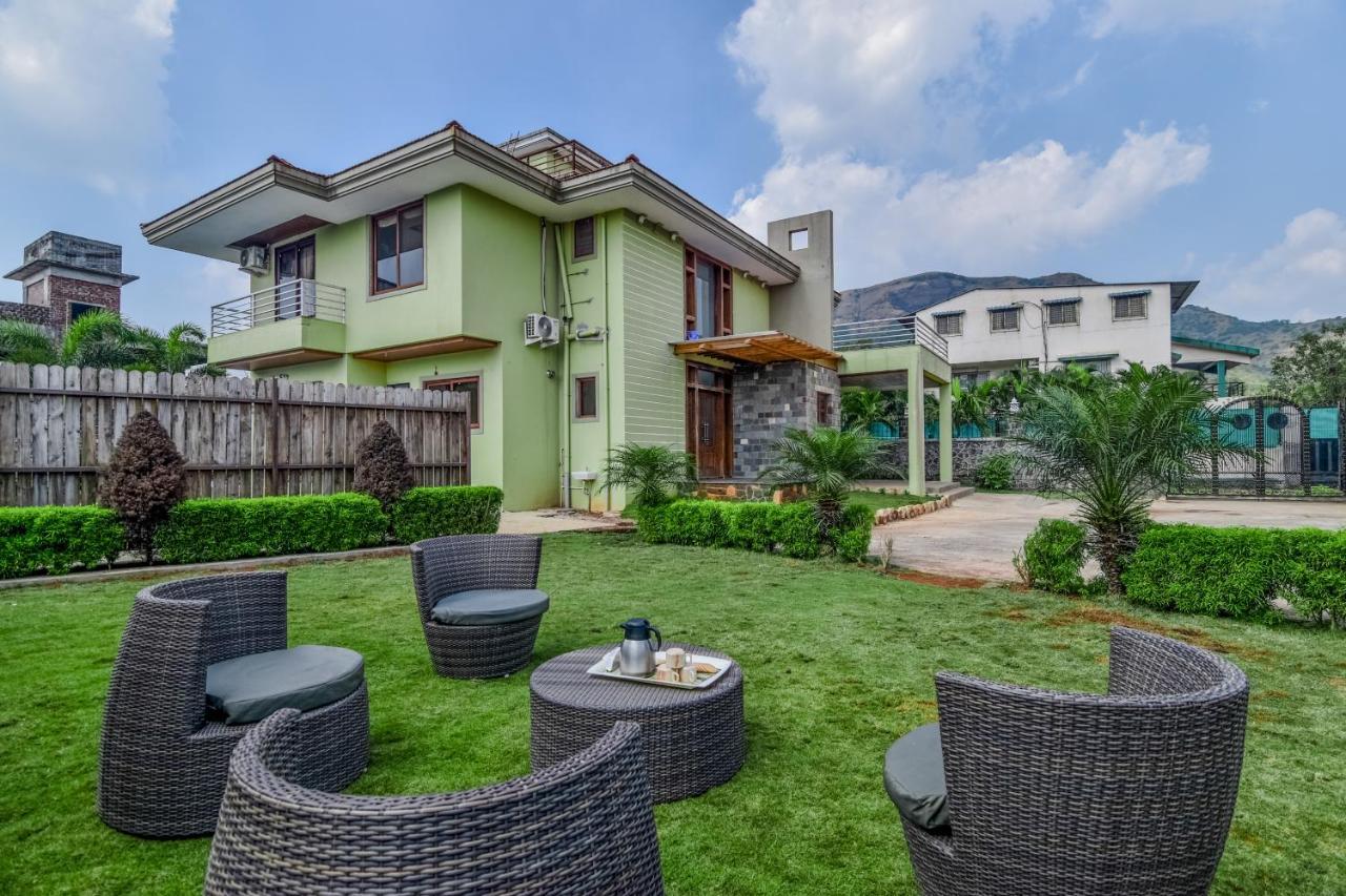 Lifeline Villas - Luxurious Taraangan 4 Mountain View Villa With Biggest Pool And Huge Open Area Lonavla Exterior foto